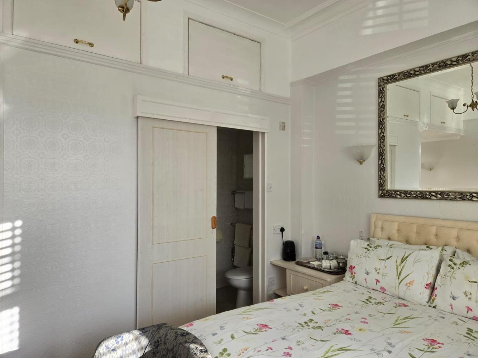 Shoreline Accommodation Bournemouth Bagian luar foto