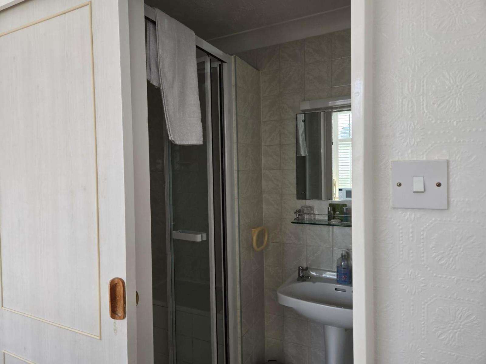 Shoreline Accommodation Bournemouth Bagian luar foto