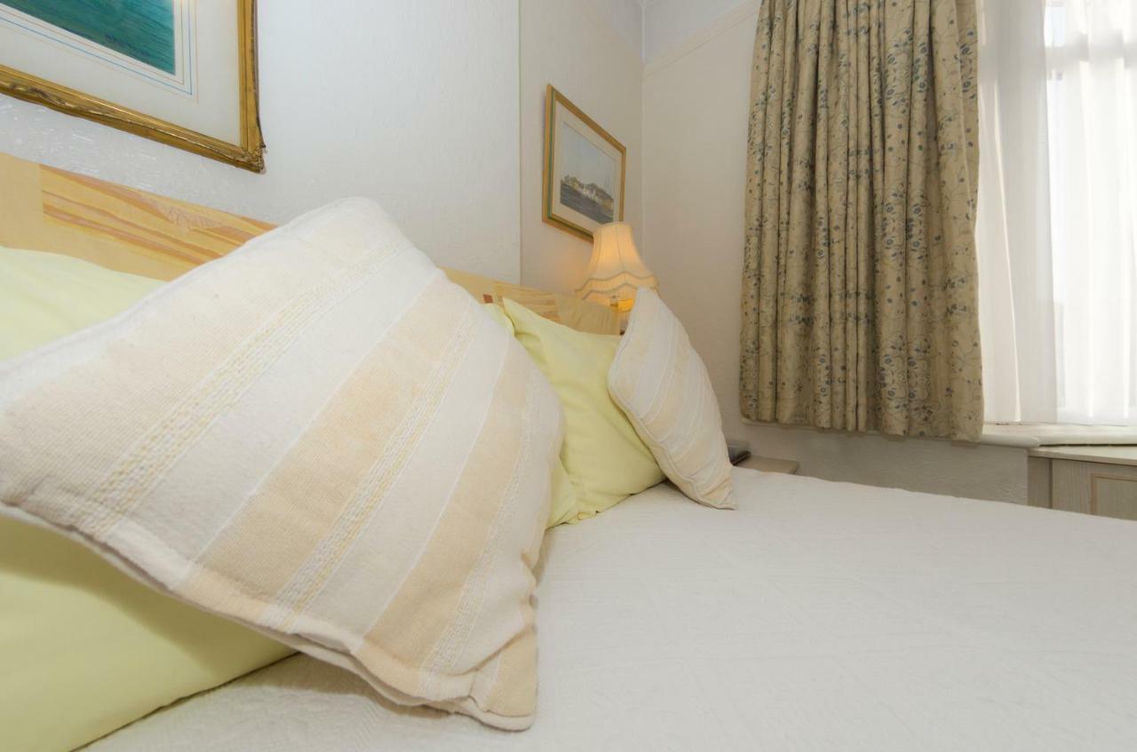 Shoreline Accommodation Bournemouth Bagian luar foto